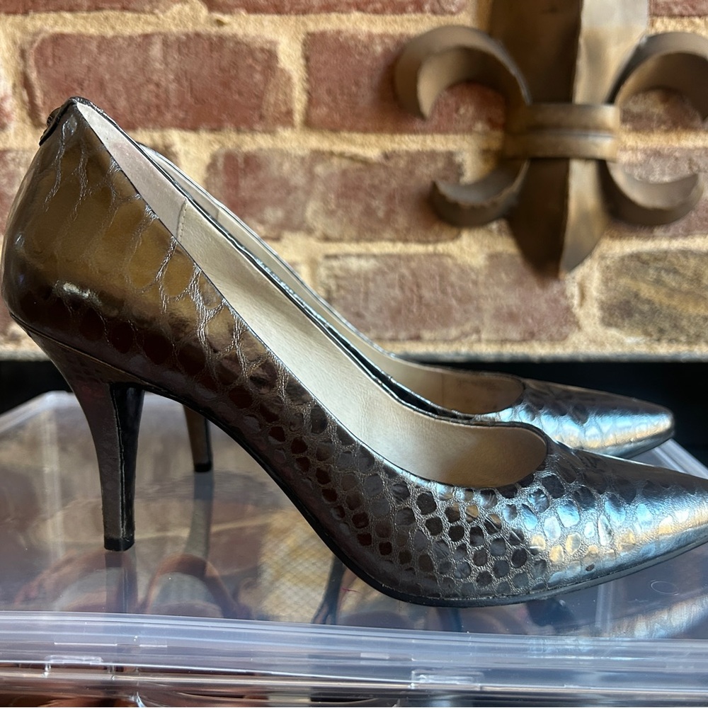 Michael Kors Metallic Silver Snakeskin Heels